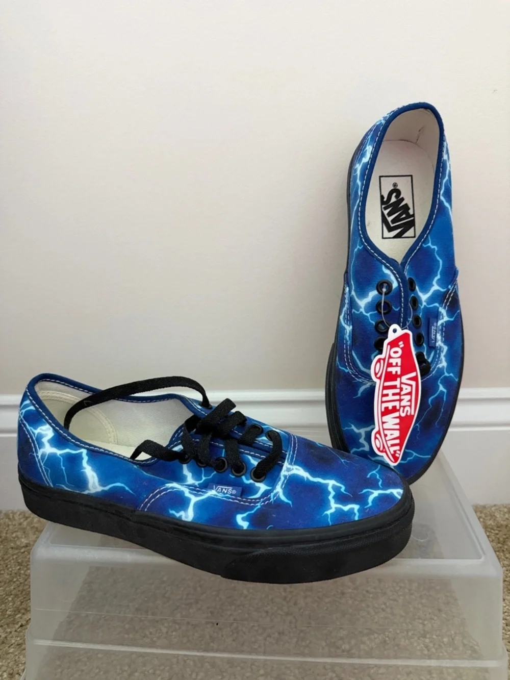 Vans Blue Lightning Canvas Low-Top Sneakers NWT - Picture 1 of 5